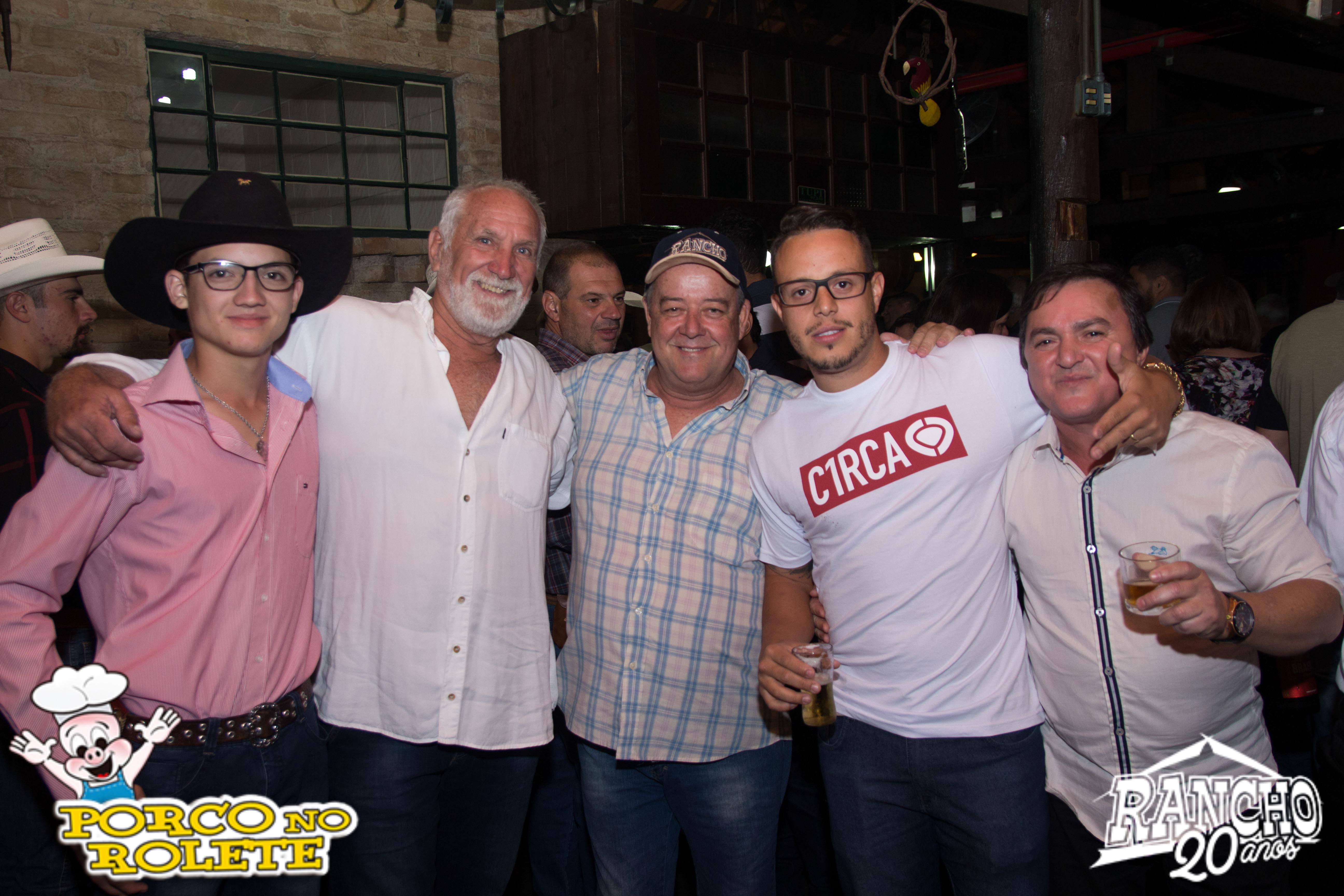 Porco no Rolete Especial